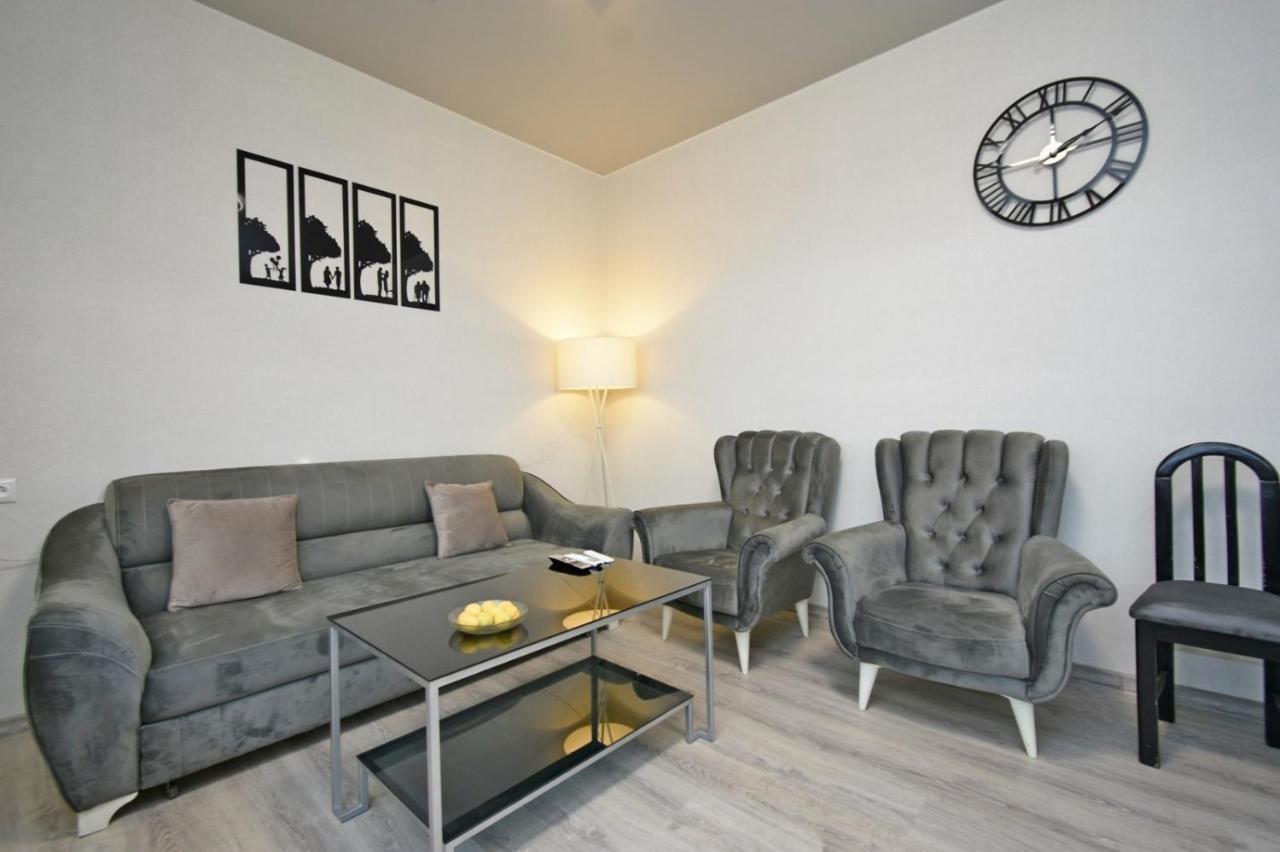 Красивая Квартира На Комитас 55 Erivan Exterior foto