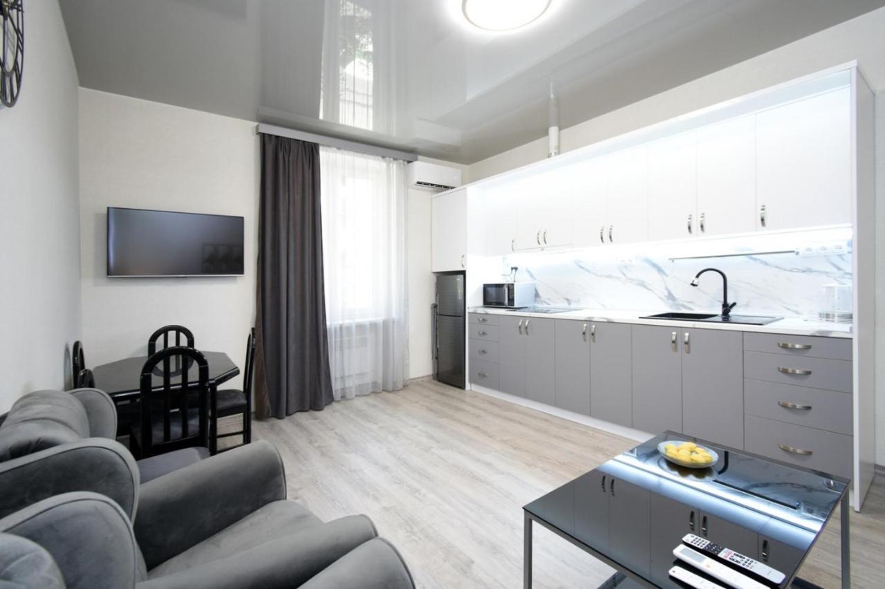 Красивая Квартира На Комитас 55 Erivan Exterior foto